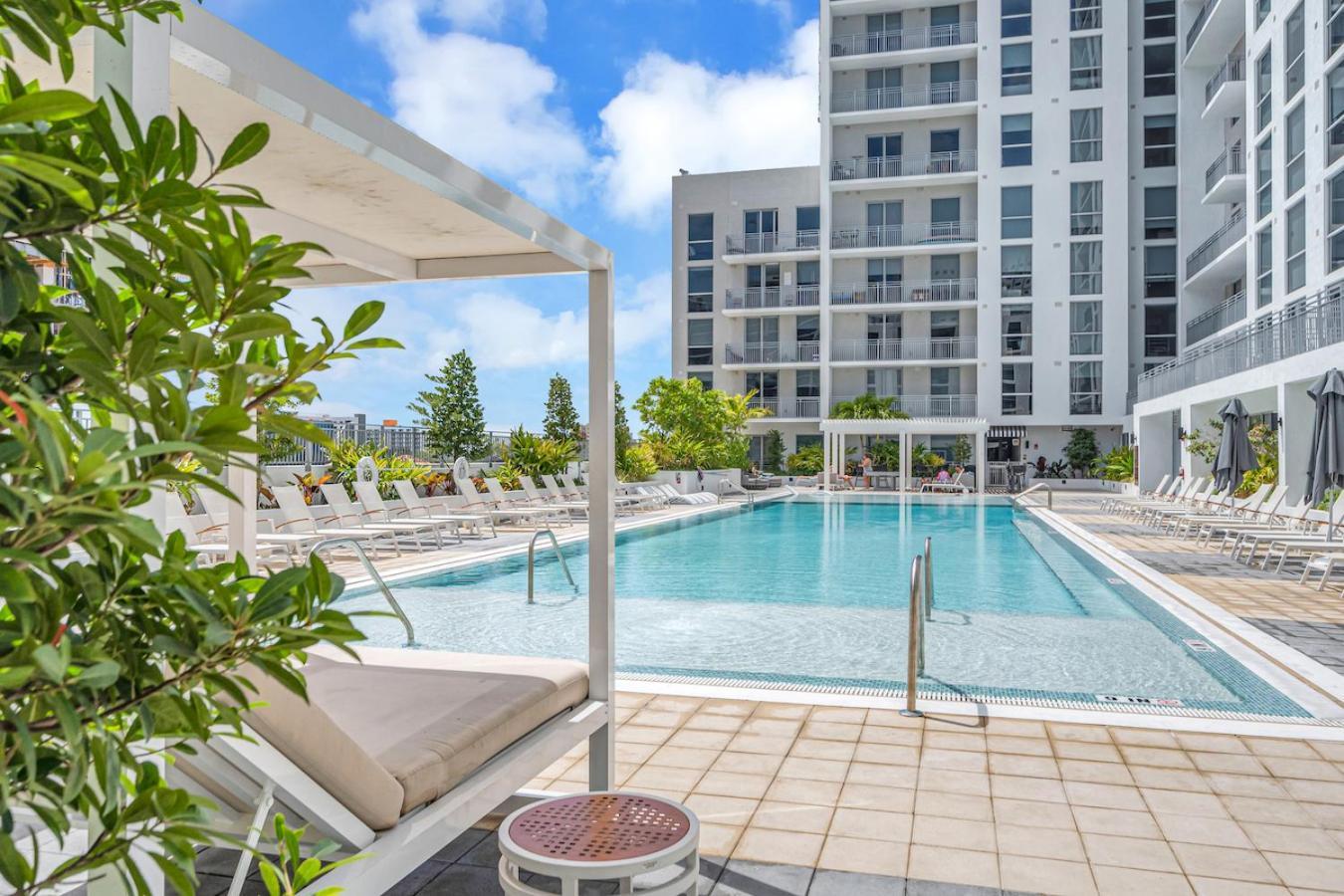 Апартаменты Modern Unit Mins From Brickell With Free Parking Майами Экстерьер фото