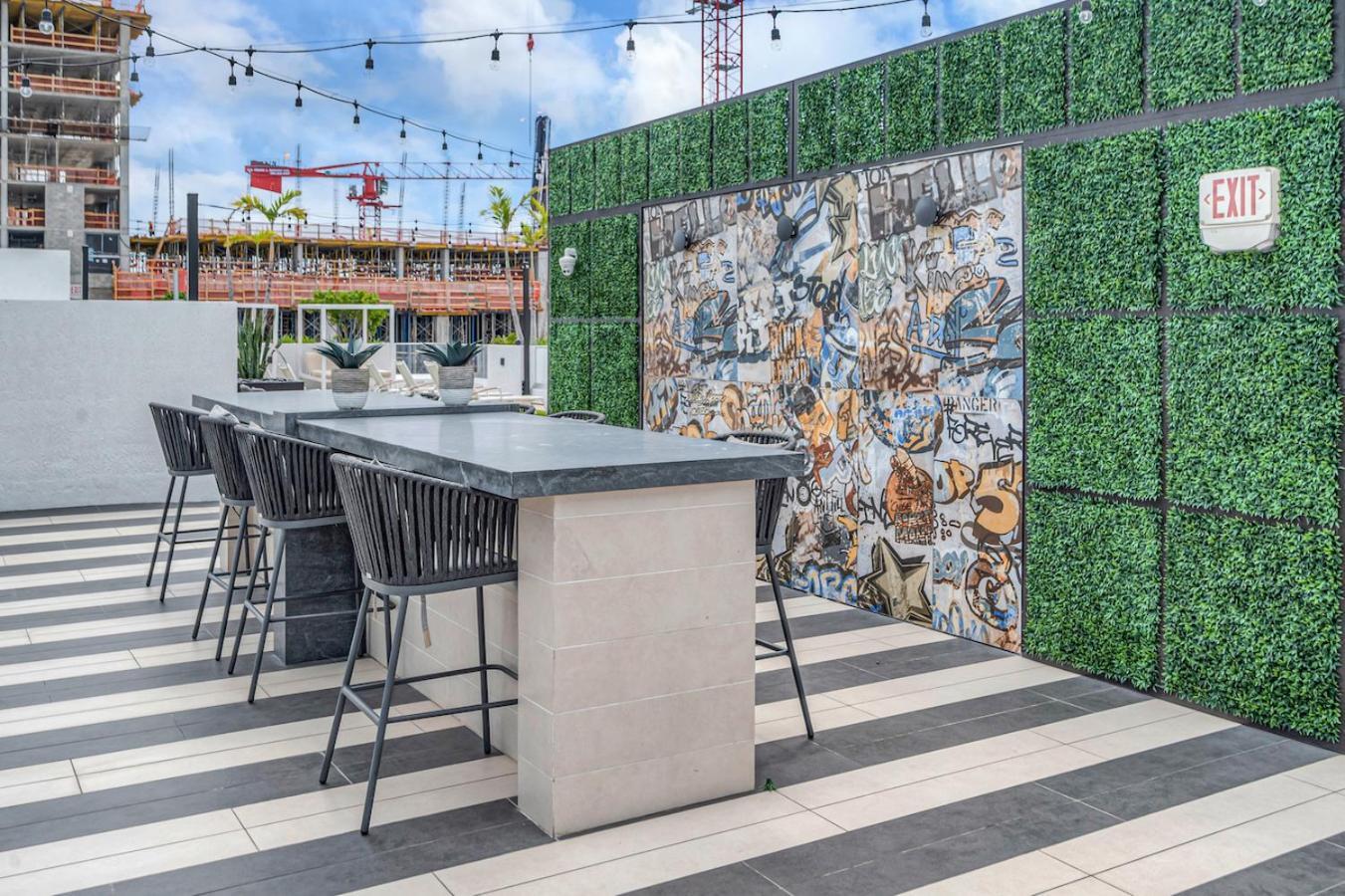 Апартаменты Modern Unit Mins From Brickell With Free Parking Майами Экстерьер фото