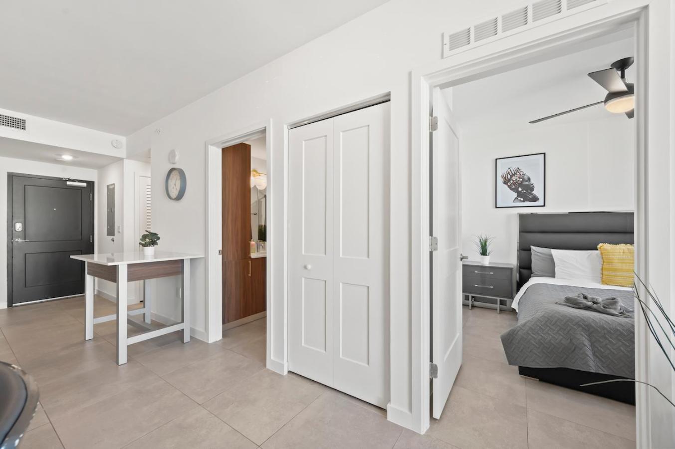 Апартаменты Modern Unit Mins From Brickell With Free Parking Майами Экстерьер фото
