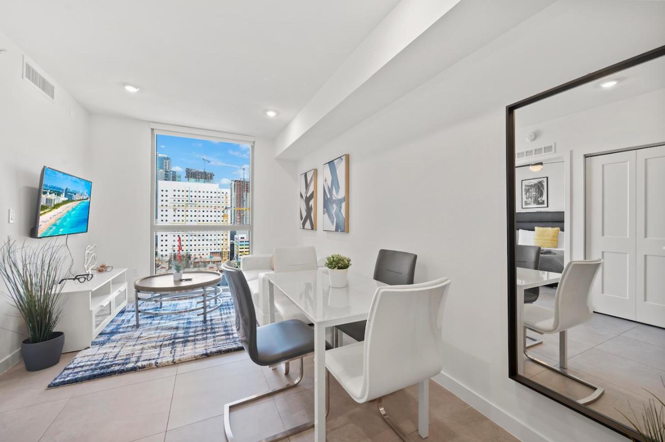 Апартаменты Modern Unit Mins From Brickell With Free Parking Майами Экстерьер фото