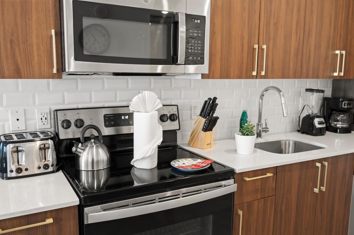 Апартаменты Modern Unit Mins From Brickell With Free Parking Майами Экстерьер фото