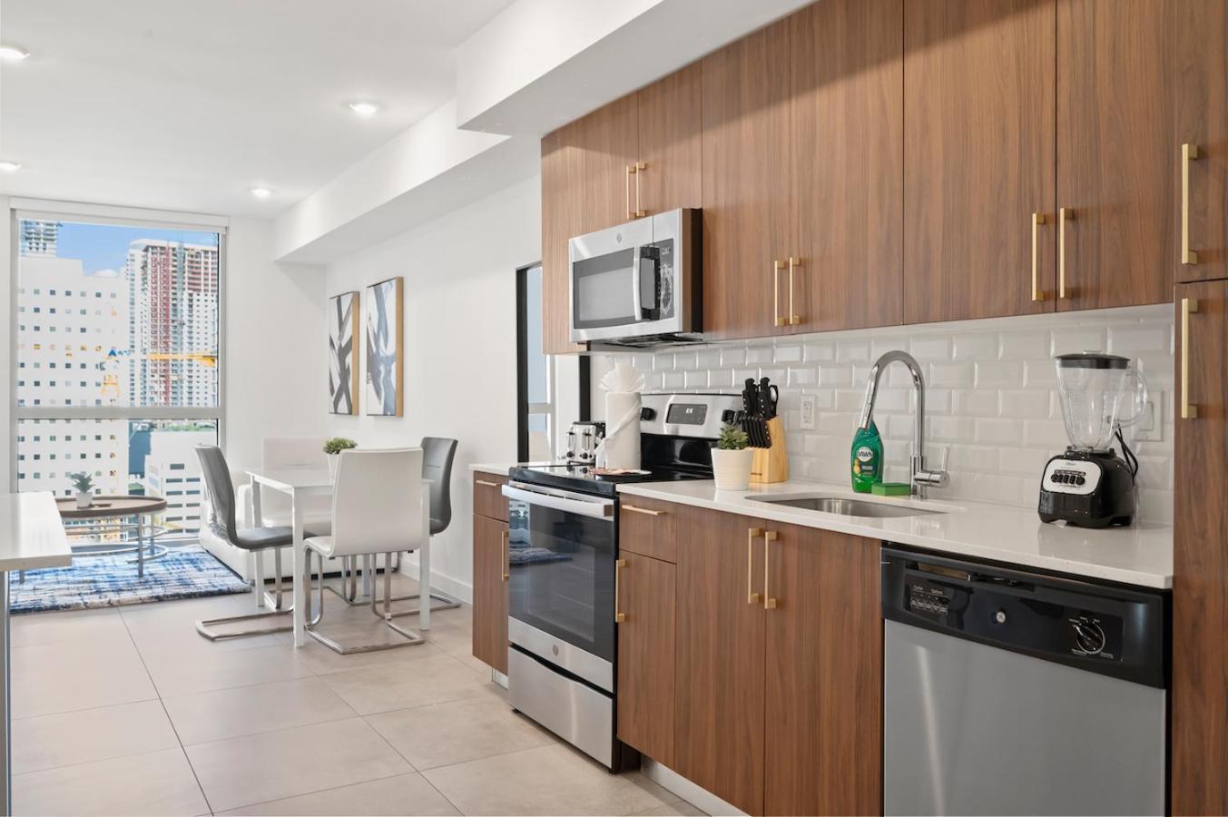 Апартаменты Modern Unit Mins From Brickell With Free Parking Майами Экстерьер фото