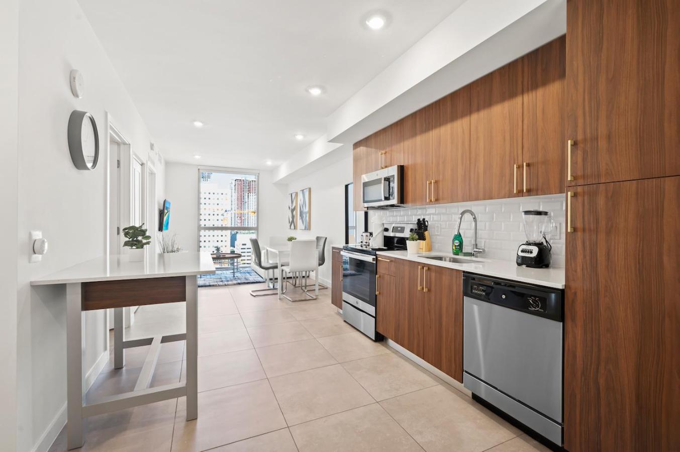 Апартаменты Modern Unit Mins From Brickell With Free Parking Майами Экстерьер фото