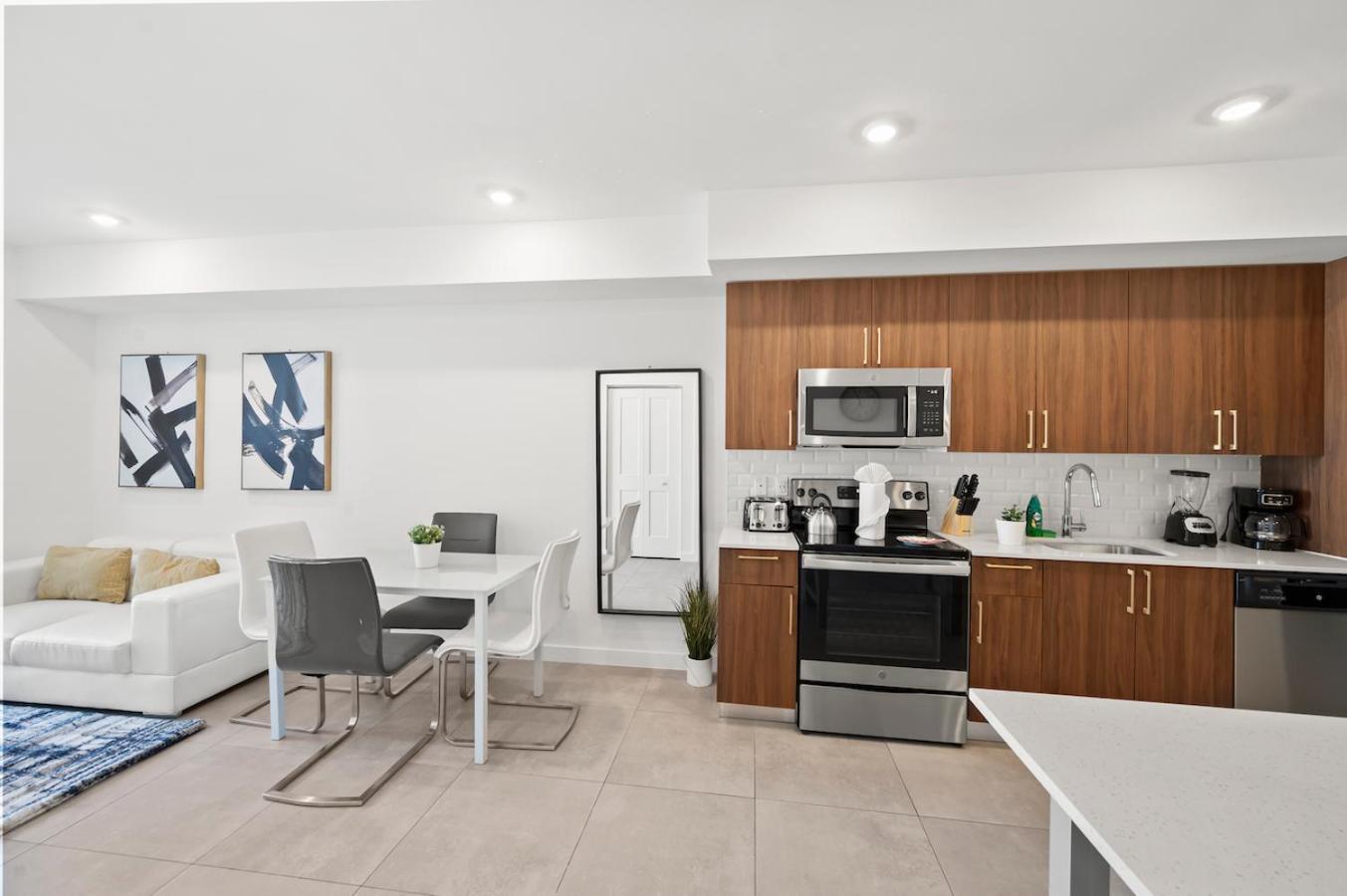 Апартаменты Modern Unit Mins From Brickell With Free Parking Майами Экстерьер фото